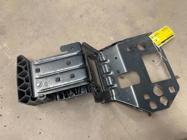 Балка бампера переднього 4KE805852A VAG