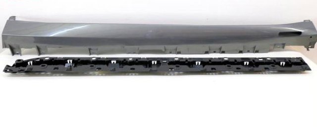 Накладка зовнішня (молдинг) порога, правий 51778099112 BMW