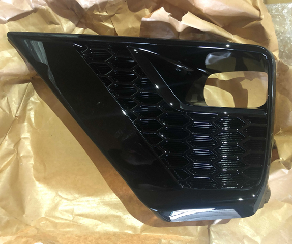 Оправа туманки 52040WQ010 TOYOTA
