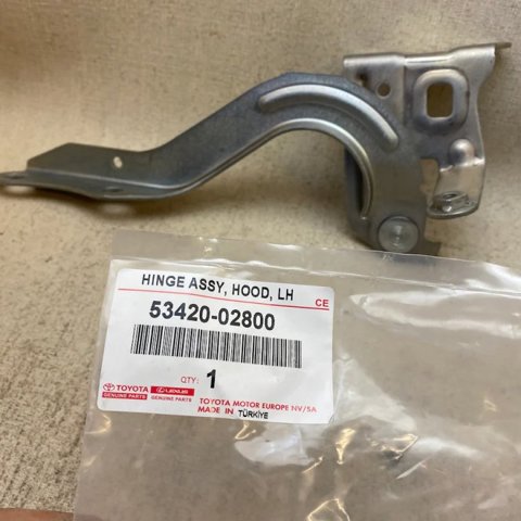 Завіса капота ліва 5342002800 TOYOTA
