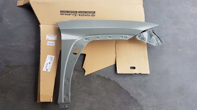 Переднє праве крило 5380176030 TOYOTA