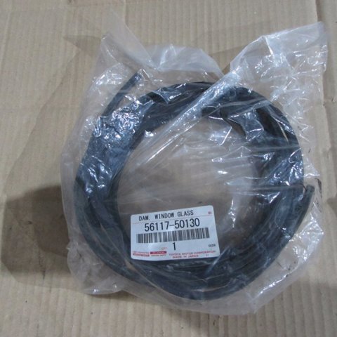 Ущільнювач лобового скла Toyota Yaris