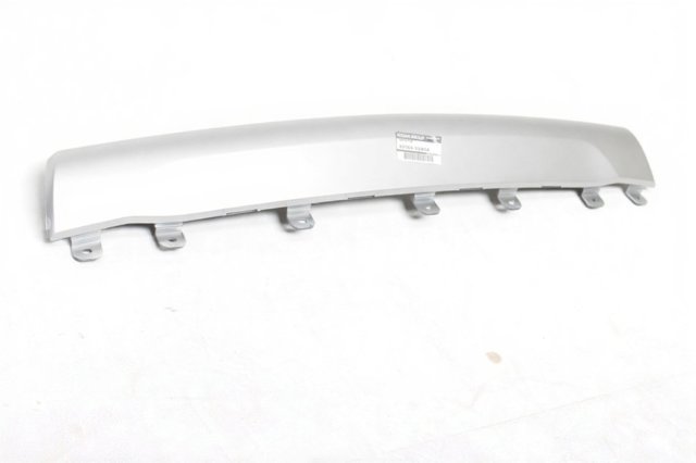 Шина бампера переднього 620645UA0A NISSAN