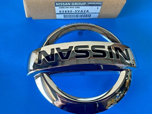 Емблема решітки радіатора 628903VA2A NISSAN