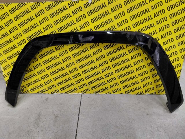 Молдинг арки крила переднього, лівий 7560242170C0 TOYOTA