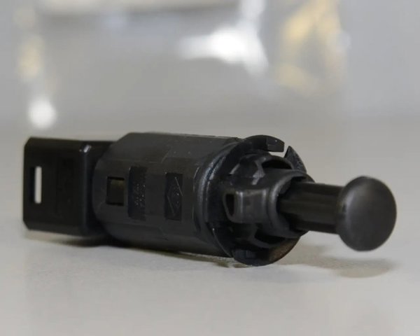 Кнопка стоп-сигналу 7700414986 RENAULT