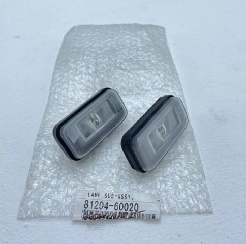 Ліхтар освітлення номерного знака 8120460020 TOYOTA