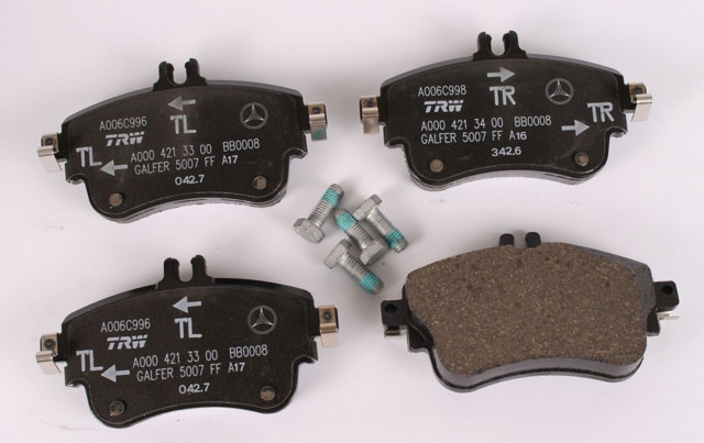 Колодки гальмівні передні, дискові A000420290264 MERCEDES