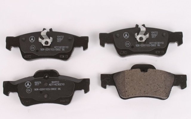 Задні дискові колодки A007420102041 MERCEDES