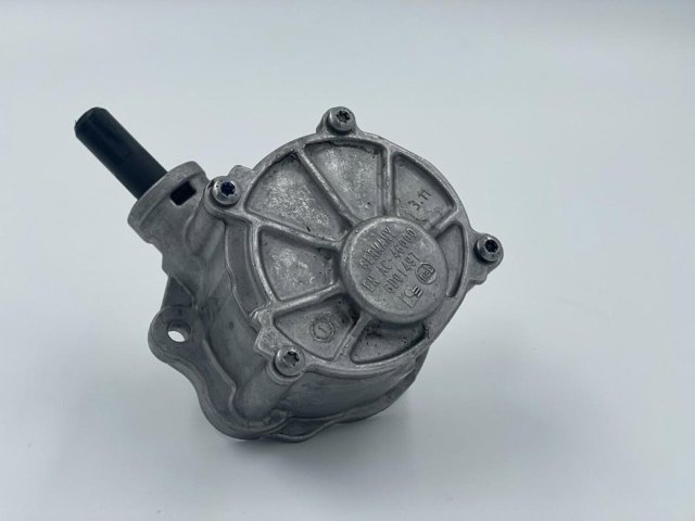 Насос вакуумний A6512300665 MERCEDES