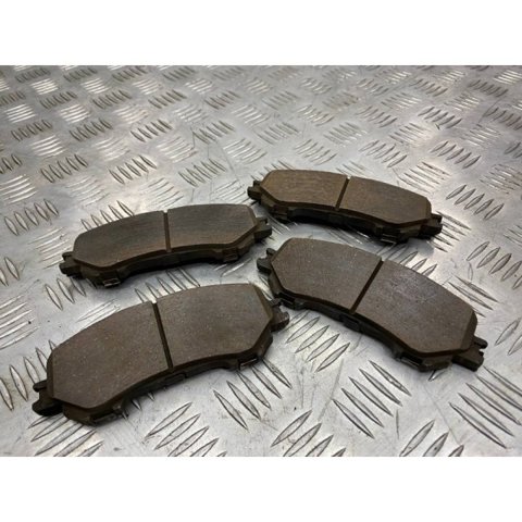 Колодки передні Nissan Rogue