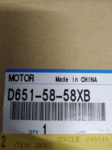 Мотор склопідйомника дверей передніх, правих D6515858XB MAZDA