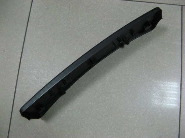 Рамка номерного знака автомобіля передня GJ6A50171B MAZDA