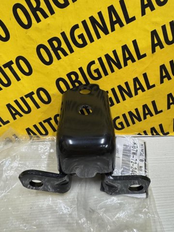 Петля заднтої двері, правої KB7W72240 MAZDA