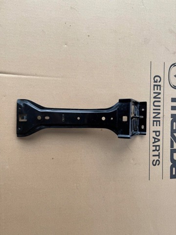 Кронштейн замку капоту KBB35215Y MAZDA