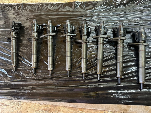 Форсунка вприску палива AH4Q9K546BA LAND ROVER