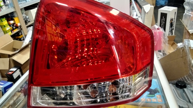 Задня ліва фара 924011H300 HYUNDAI