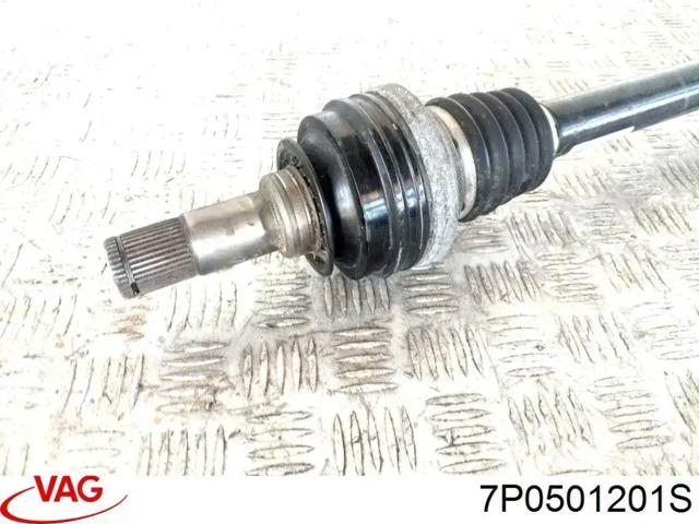 Привід задній 7P0501201S VAG