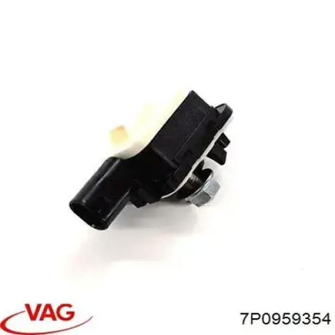 Датчик Ейрбег передній 7P0959354 VAG