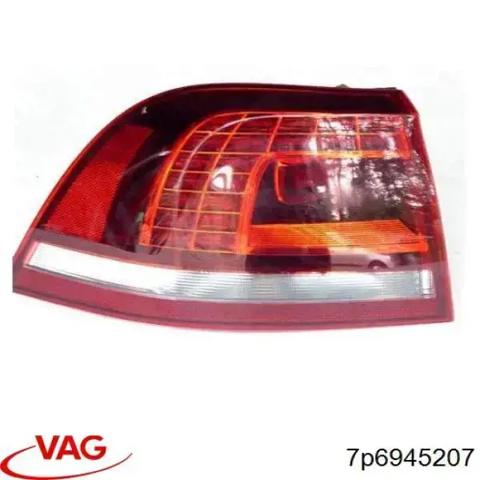 Задній лівий зовнішній ліхтар 7P6945207 VAG