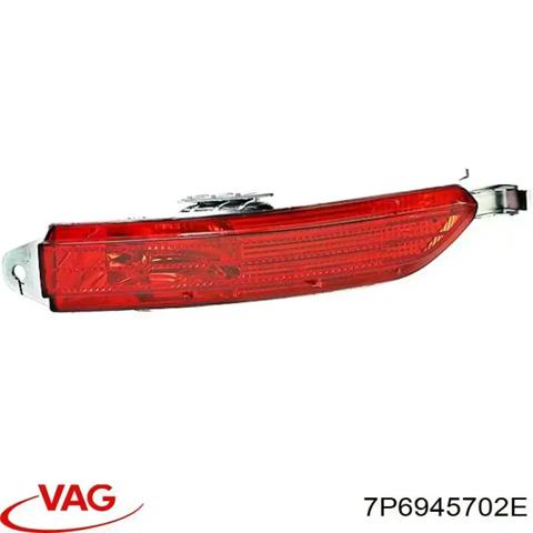 Правий відбивач бампера 7P6945702E VAG