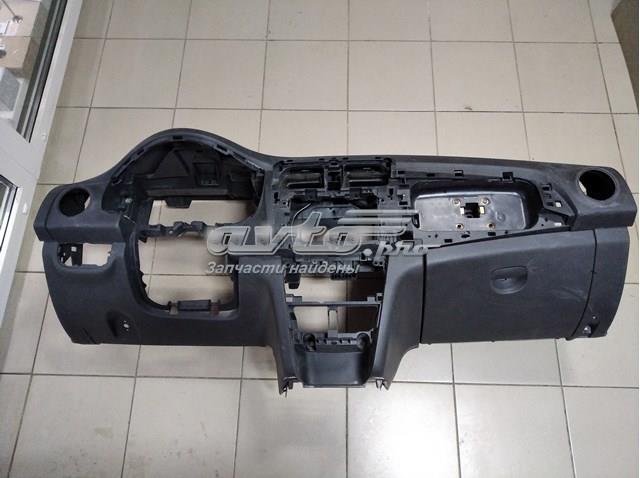 Панель приладів торпеди 681006005R RENAULT