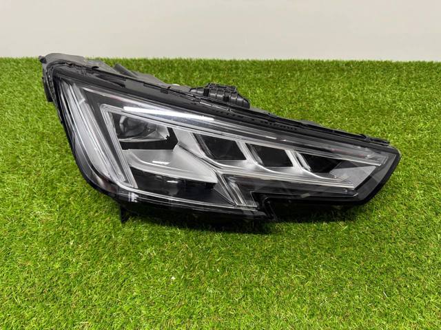 Фара правая 8W0941784 VAG