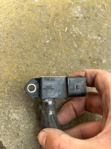 Датчик тиску вихлопних газів 04L906051C VAG