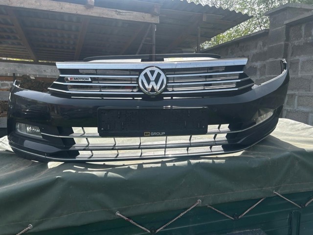 Бампер передній в зборі 3G0807217KGRU VAG