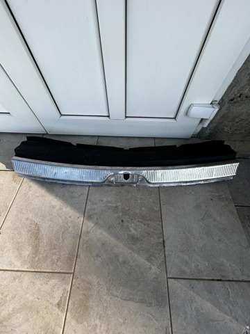 Накладка задньої панелі багажника 3T9863459A VAG