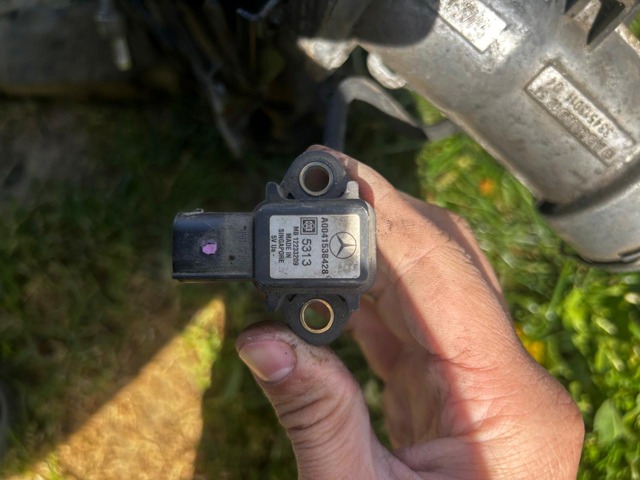 Датчик тиску наддуву турбіни A0041538428 MERCEDES