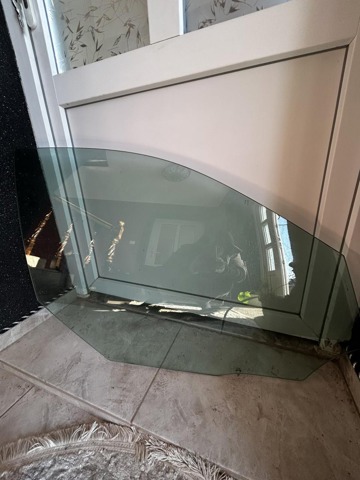 Скло пасажирських дверей A2127250810 MERCEDES