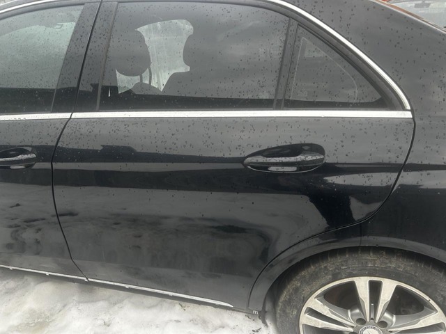 Двері пасажирськи задні ліві A2127303305 MERCEDES