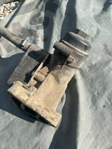 Корпус масляного фільтра LPW100210L LAND ROVER