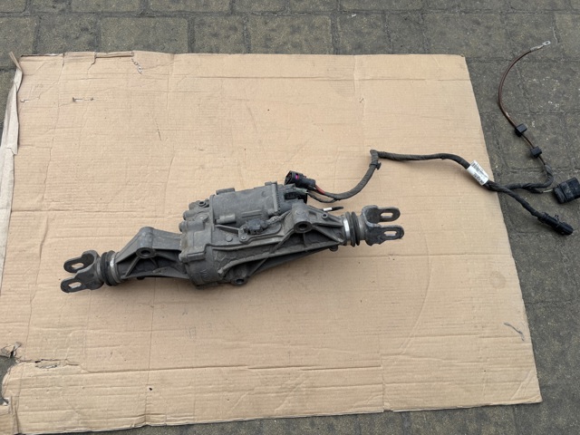Рейковий рульовий механізм 4M0501055AC VAG