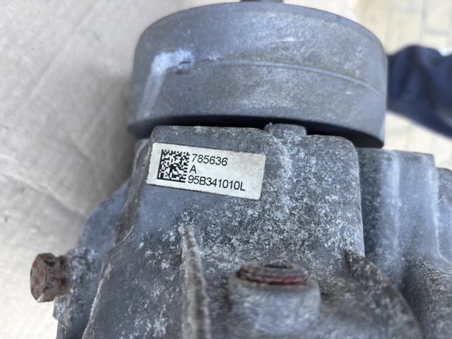 Міжосьовий диференціал 95B341010L PORSCHE