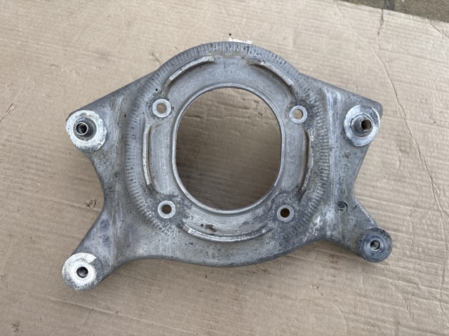Опора амортизатора переднього правого 95B412384 PORSCHE