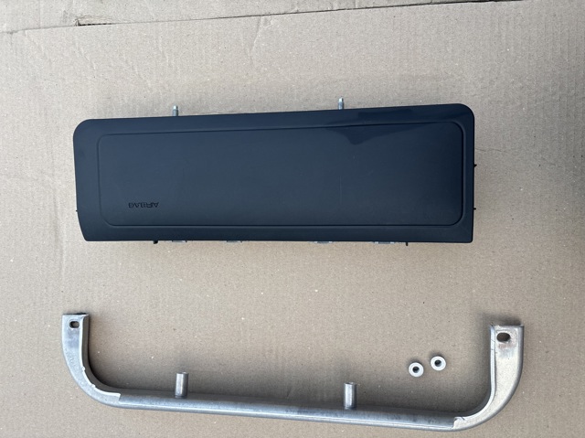 Подушка безпеки (AIRBAG) пасажирська, захисту колін 95B880842 PORSCHE