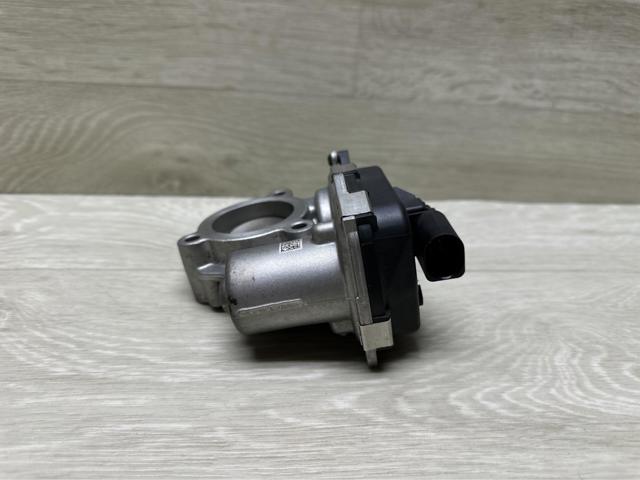 Заслінка повітряна 05C133062A VAG