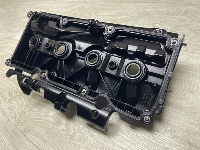 Кришка клапанна 05L103469D VAG