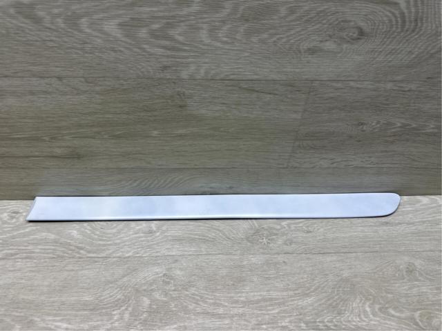 Молдинг задніх лівих дверей 1K4853753A VAG