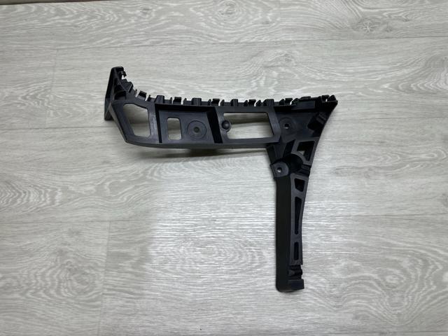 Кронштейн бампера заднього, правий 1T0807394D VAG