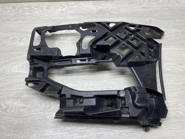 Кріплення бампера 5G0807723F VAG
