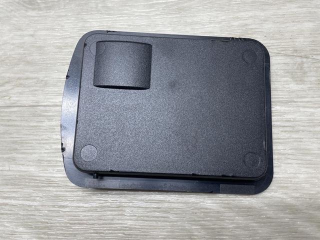 Ручка полиці багажника 8E5863627 VAG