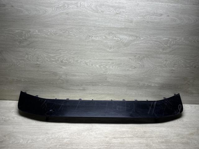 Нижня накладка на передній бампер 8W0807717B VAG