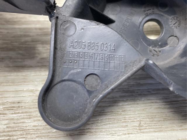 Ліве кріплення заднього бампера A2058850314 MERCEDES