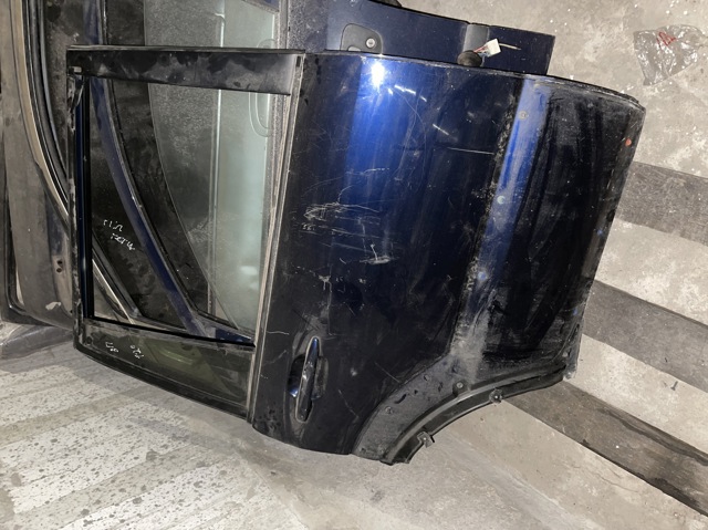 Двері задні, праві 6700360260 TOYOTA