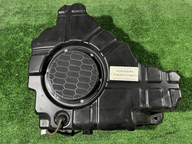 Сабвуфер 05064610AC CHRYSLER