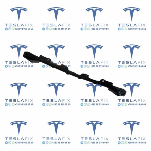 Наповнювач бампера переднього 174104600F Tesla Model