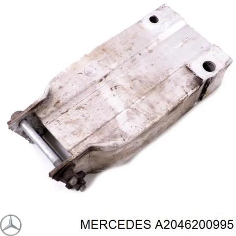 Кронштейн підсилювача переднього бампера A2046200995 MERCEDES
